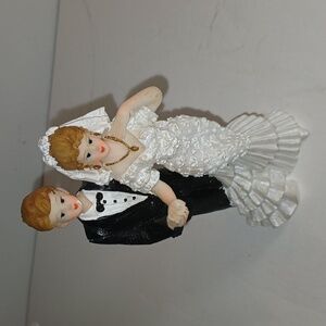 Wedding cake topper